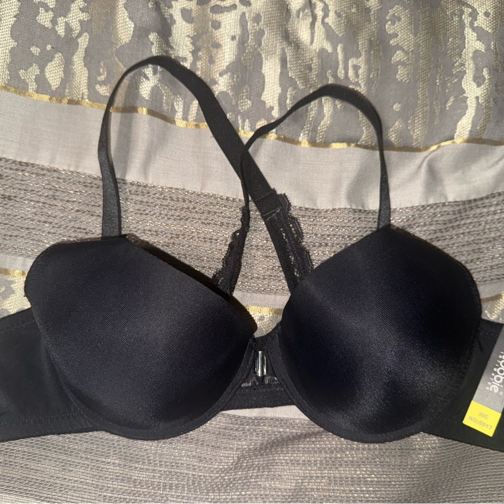 New bra 36C